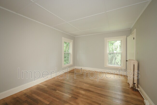 Building Photo - 6 Engel St