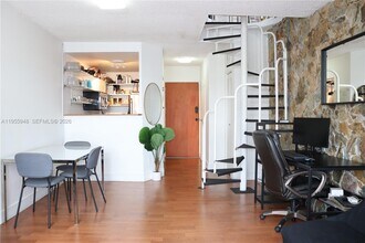 Building Photo - 7801 NE 4th Ct