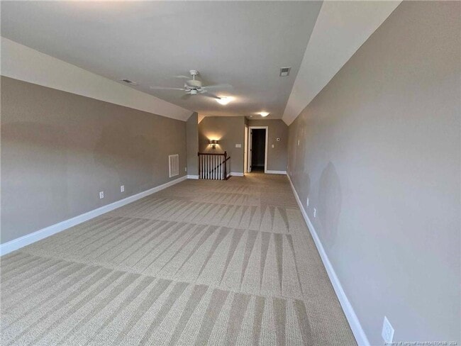 Building Photo - Rental in gated Gates Four!