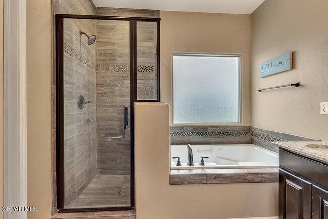 Building Photo - 12165 Dome Ct