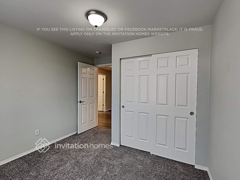 Building Photo - 1517 201st St E