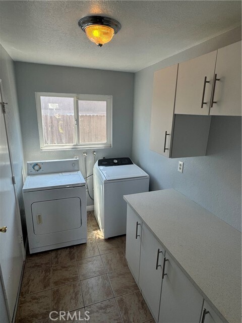 Building Photo - 2152 Trafalgar Ave