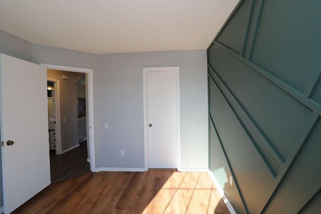 Building Photo - Spacious 4-Bedroom Home with Open Concept Living, Mountain Views & Fenced Yard