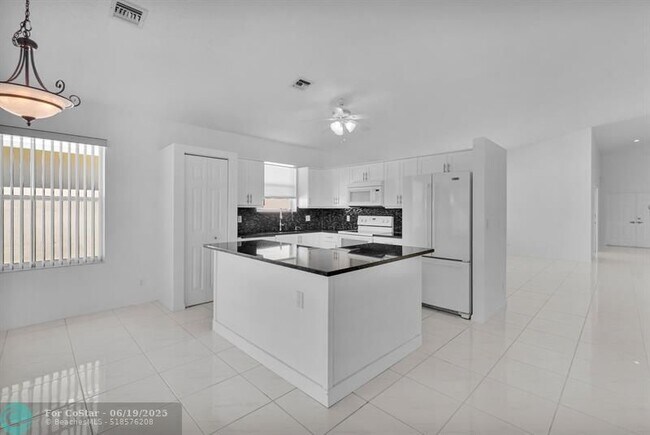 Building Photo - 9631 Orchid Grove Trail