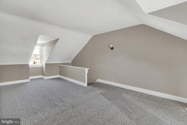 Building Photo - 3-bedroom in York City