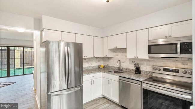 Building Photo - 2017 Headlands Cir