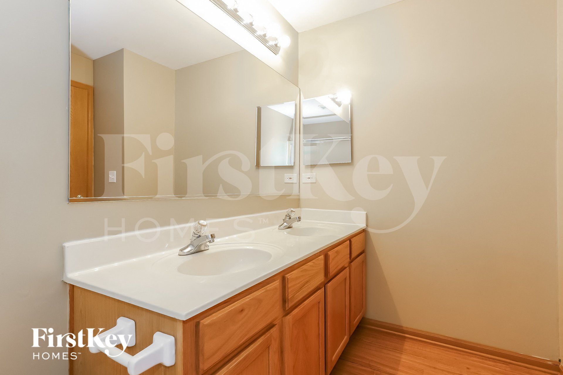 Building Photo - 3610 Forestview Dr