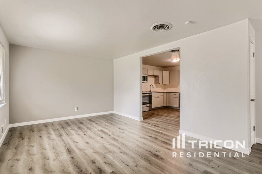 Building Photo - 3115 Xanadu St