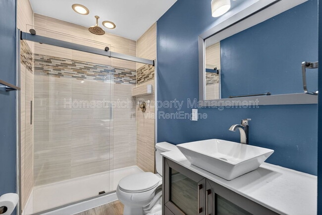 Building Photo - 425 Spring Trce