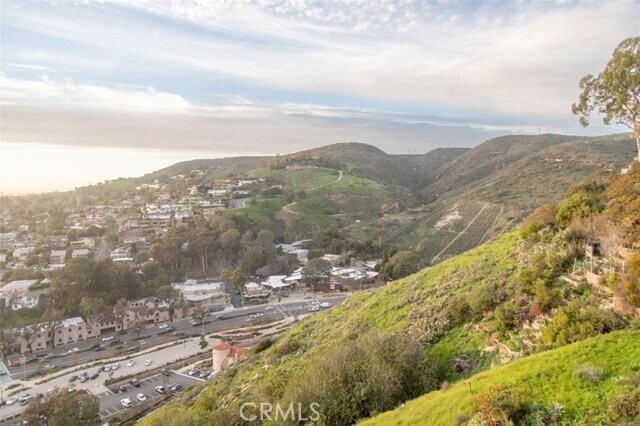 Building Photo - 648 Mystic View