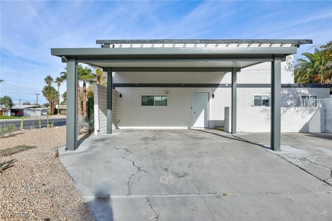 Building Photo - 1607 Pawnee Dr