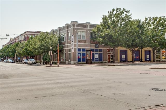 Building Photo - 2727 Hood St