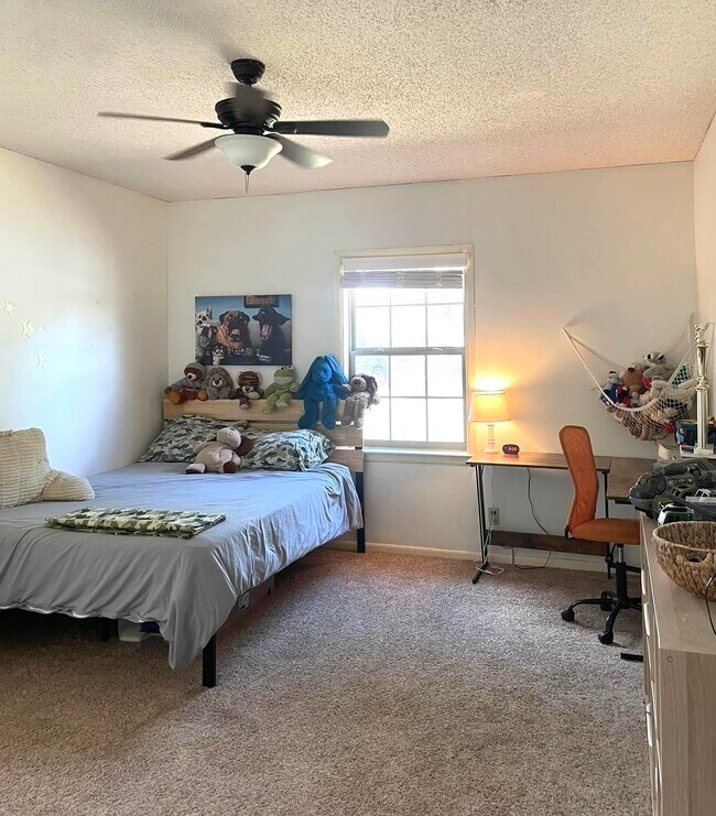 Building Photo - 960 First Monday Ln