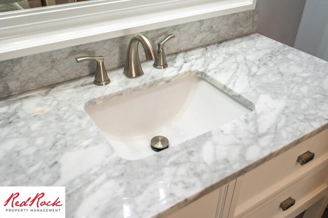 Building Photo - 3 Bedroom Home with Red Rock Views and Community Pool