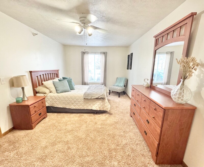 Building Photo - 100 Raleigh Ct