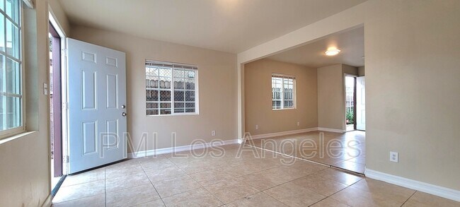 Building Photo - 10314 San Pedro St