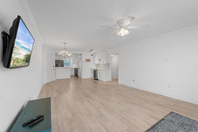 Building Photo - 109 Wettaw Ln
