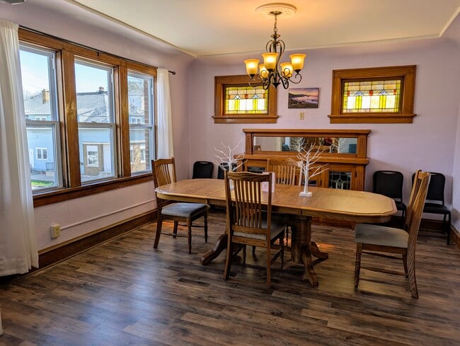 Building Photo - 3675 E Pulaski Ave