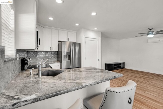 Building Photo - 507 Maple St