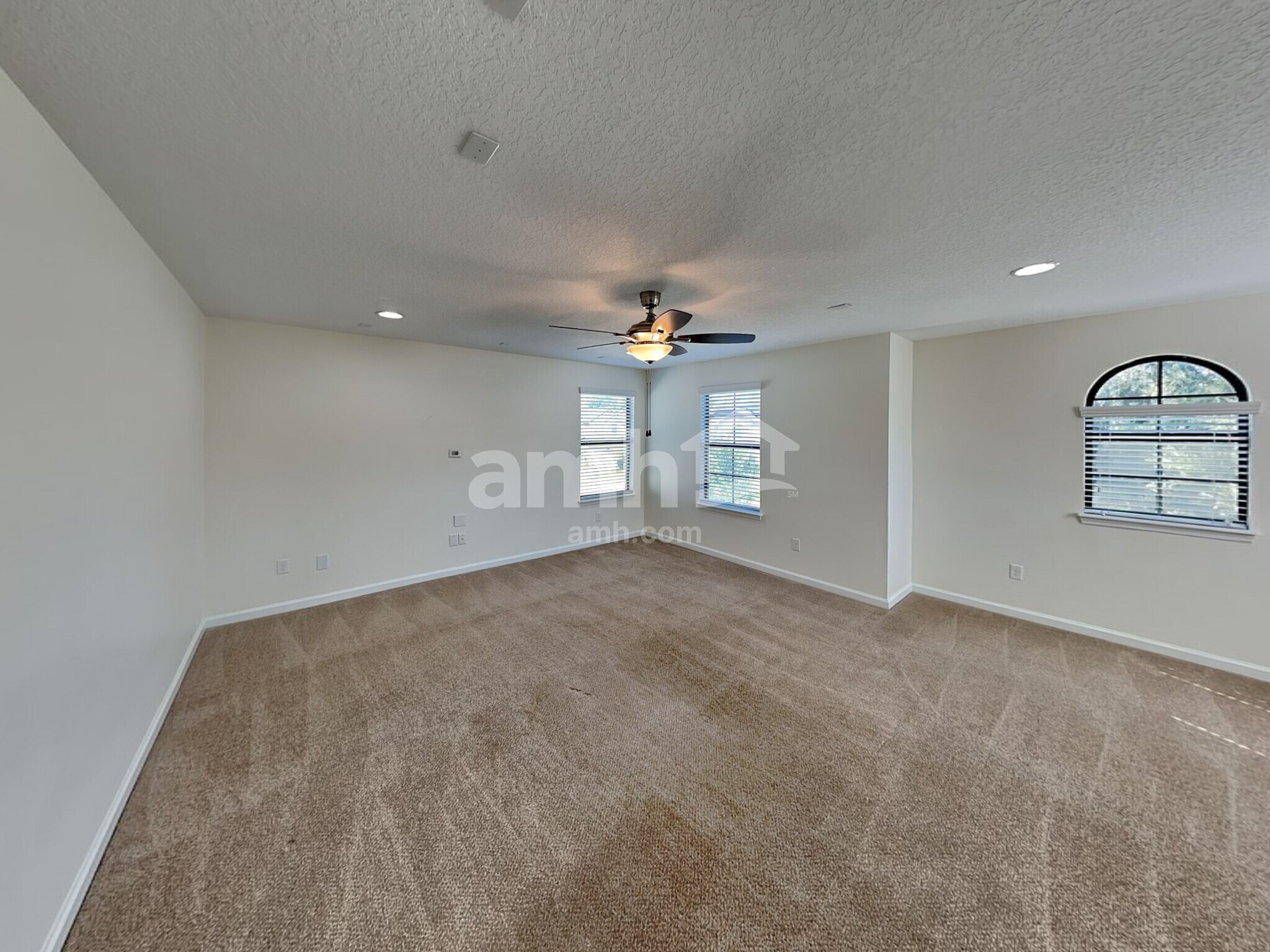 Building Photo - 440 Forest Meadow Ln