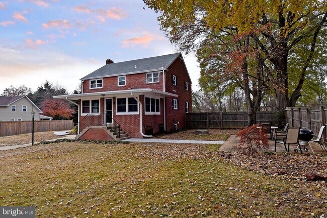 Building Photo - 7125 Harrison Ln