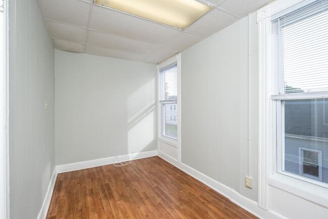 Building Photo - 233 Stow Ave