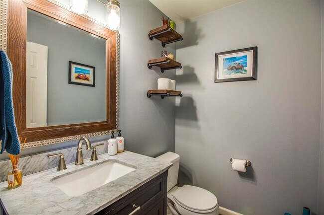 Building Photo - 63055 Yampa Way