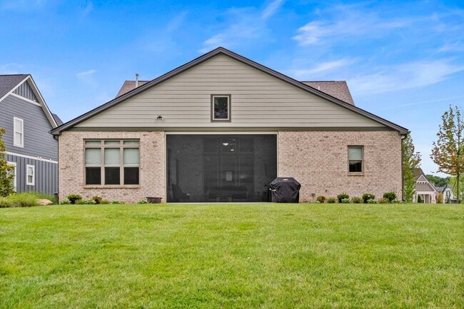 Building Photo - Spotless rental home in the highly sought-after McDaniels neighborhood in College Grove