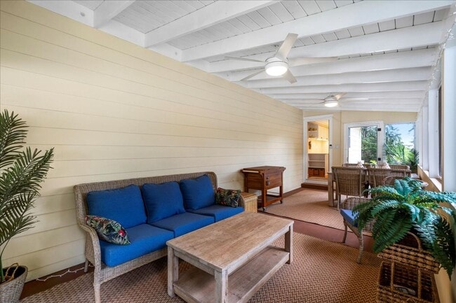 Building Photo - 2 Bedroom, 1 Bath furnished Cottage