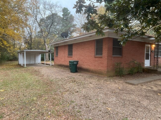 Building Photo - 1267-1267 Harton St