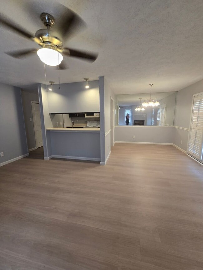 Building Photo - 2700-3 Preston Woods Drive