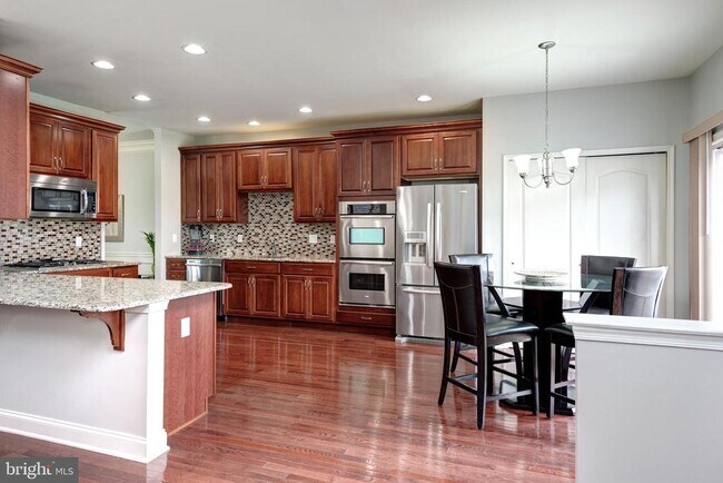 Building Photo - 2604 Rockledge Ct
