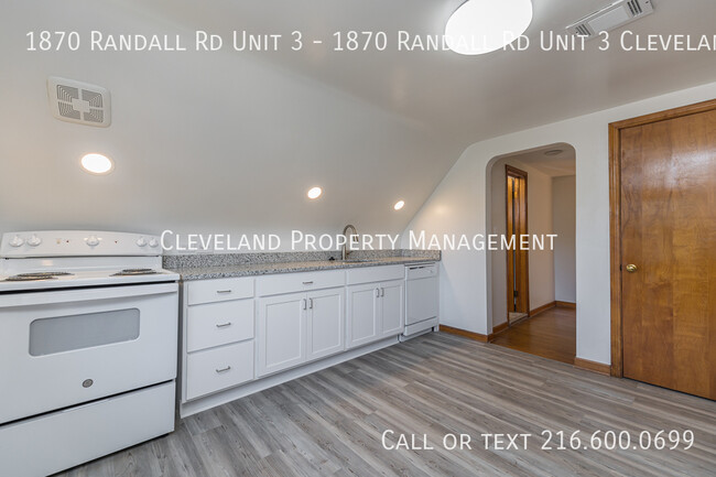 Building Photo - Renovated Multi-Unit in the Heart of Ohio ...