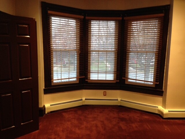 Building Photo - 923 Fayette St