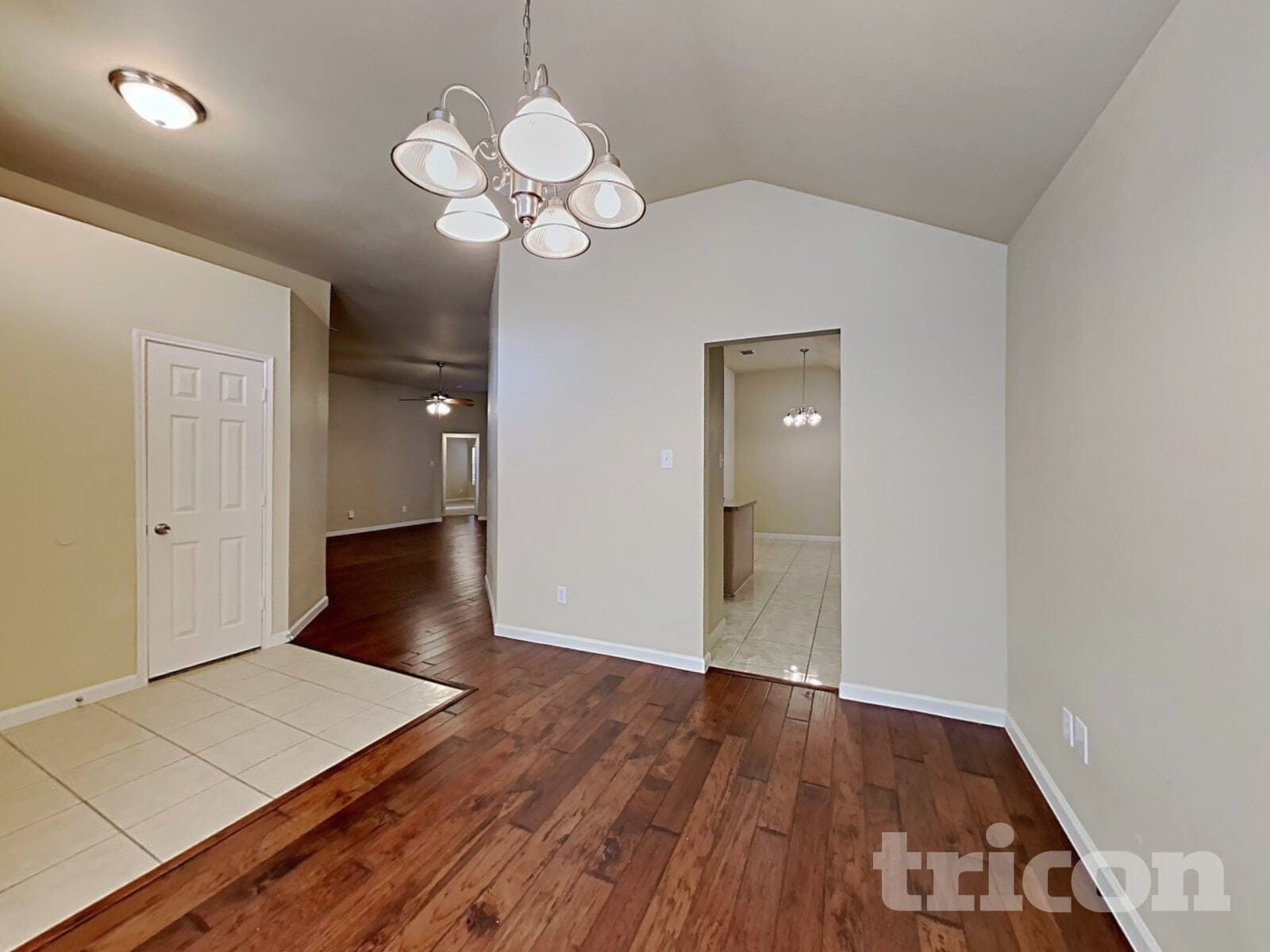 Building Photo - 1205 Rio Vista Dr