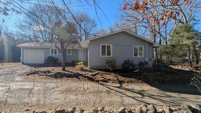 Building Photo - 10 Sherwood Ave