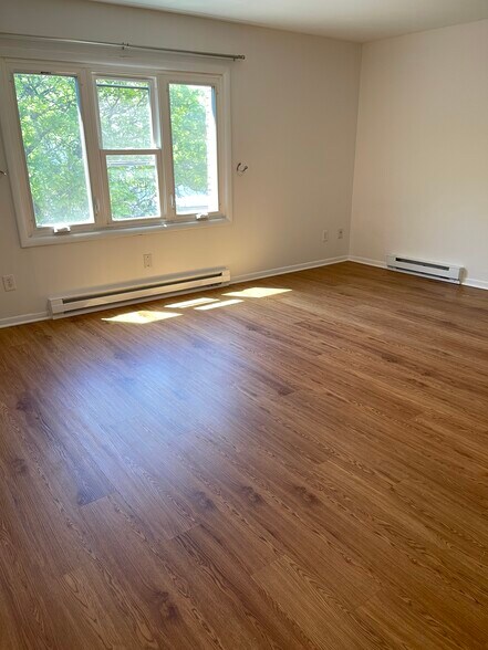 Large bedroom - 120 Wooster St