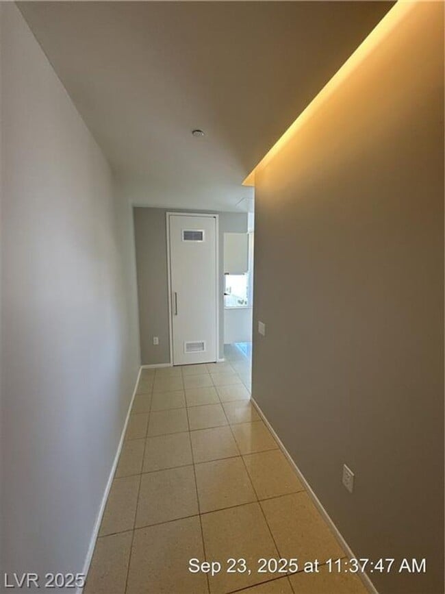 Building Photo - PARTIALLY FURNISHED 8TH FLOOR 1 BED 1 BATH