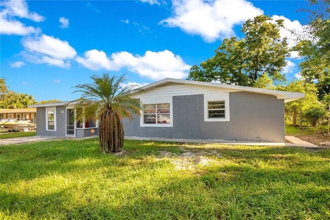 Building Photo - 813 Agnes Dr