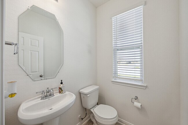 Building Photo - 25535 Cartington Ln
