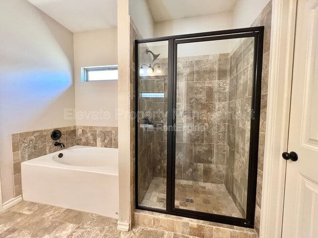 Building Photo - 12613 NW 5th St