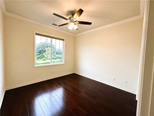 Building Photo - 5076 Ruth Wy