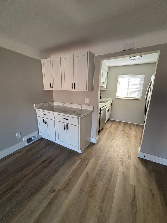 Building Photo - Terra West of West