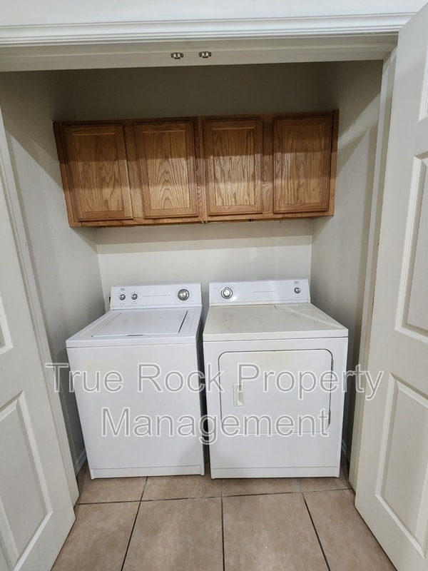 Building Photo - 1408 S Mississippi Ave