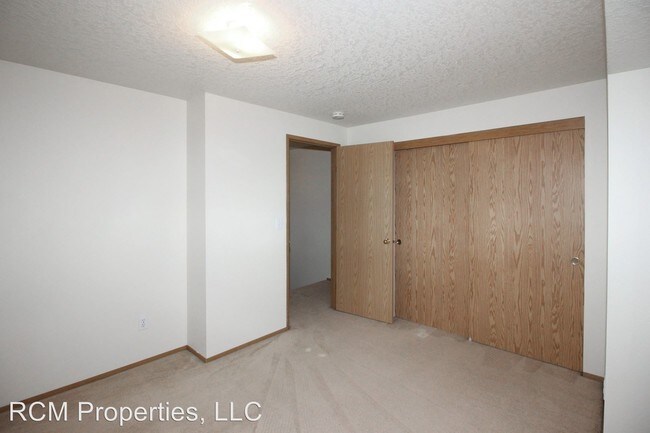 Building Photo - 1300 NE 181st Ave