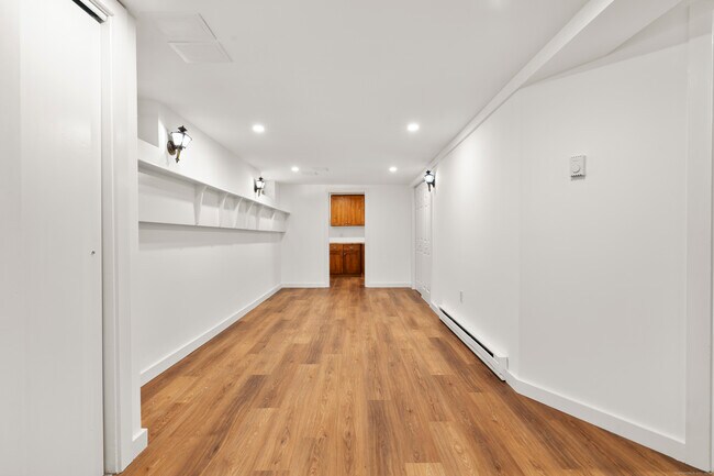 Building Photo - 3840 Black Rock Tpke