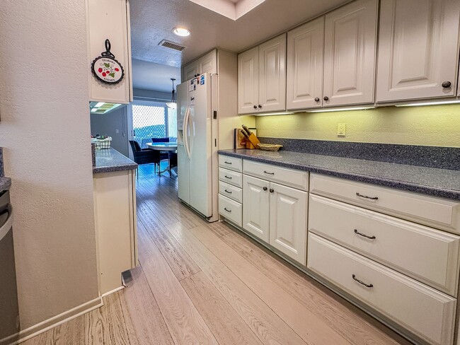 Building Photo - Tierrasanta Furnished Short-Term Rental