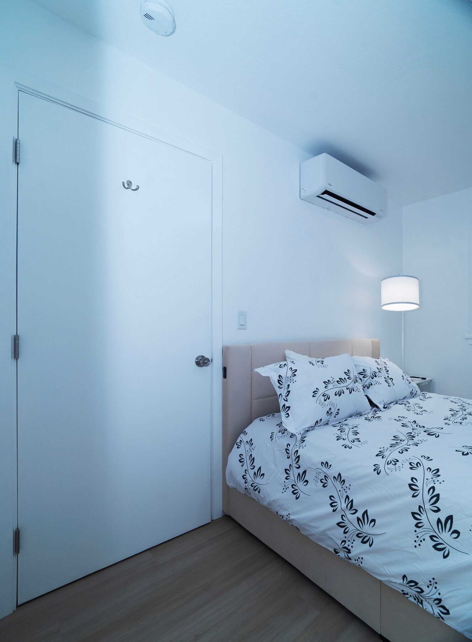 Building Photo - 730 Sunset Pky