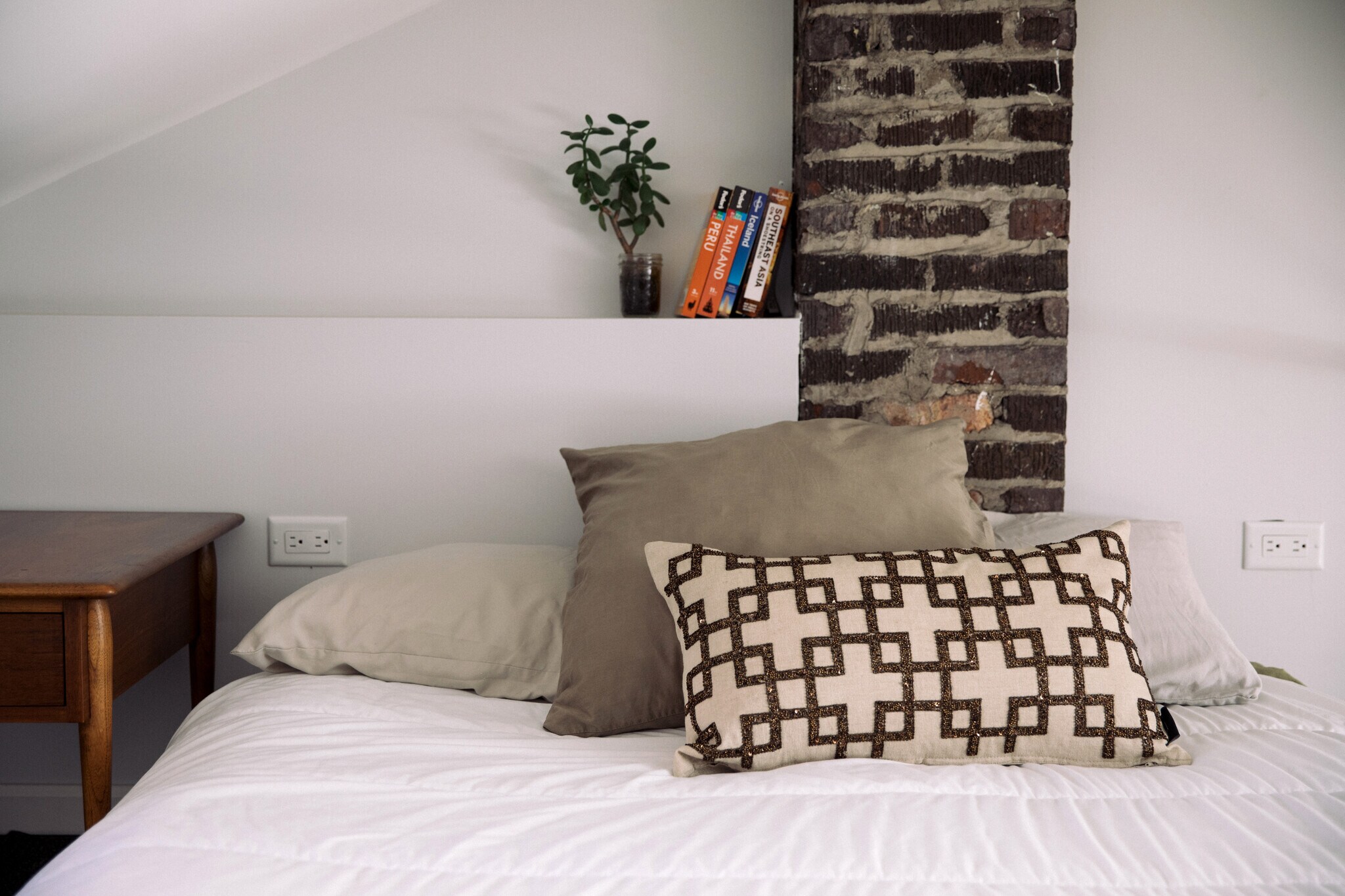 Building Photo - 3925 W Eddy St