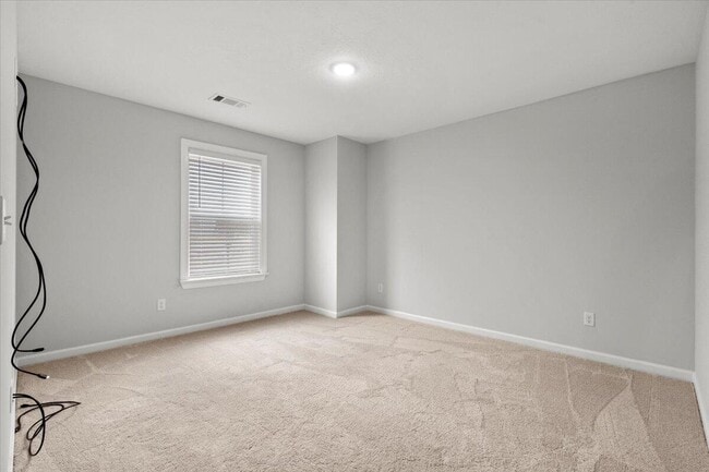 Building Photo - 239 Prominence Dr